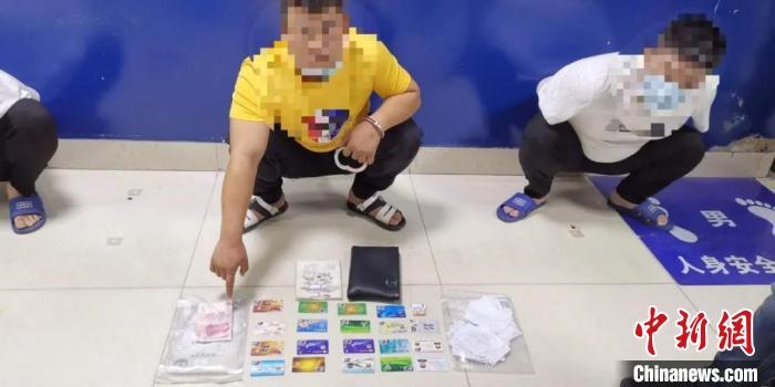 圖為警方抓獲犯罪嫌疑人。警方供圖