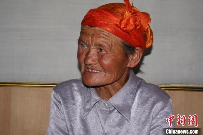 薩仁托婭拍攝的“草原母親”?！∷_仁托婭供圖