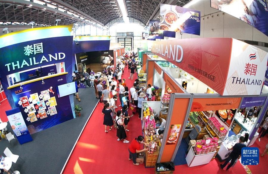 (新華全媒頭條·圖文互動)(3)共創(chuàng)更加繁榮美好的地區(qū)和世界——習(xí)近平主席在中國-東盟建立對話關(guān)系30周年紀(jì)念峰會上的重要講話解讀