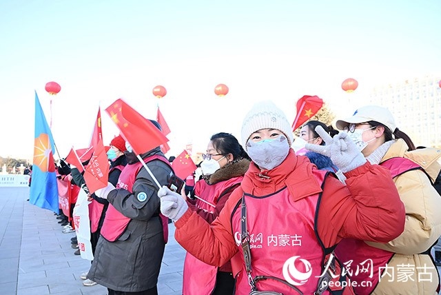 2022年呼和浩特市第七屆徒步迎新活動現(xiàn)場。人民網(wǎng) 劉藝琳攝