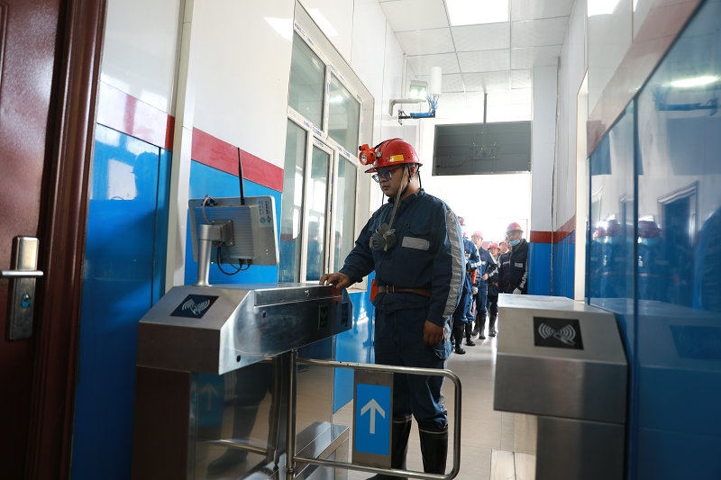 1632672355436411.jpg 7O5A5989.jpg