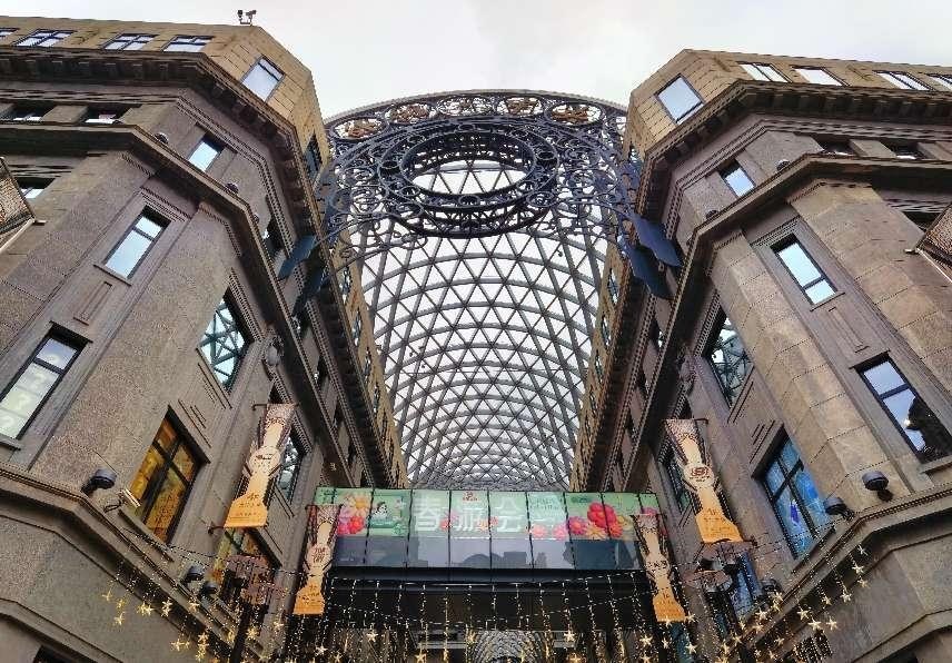 外灘中央廣場內(nèi)景。人民網(wǎng)記者 楊文全攝