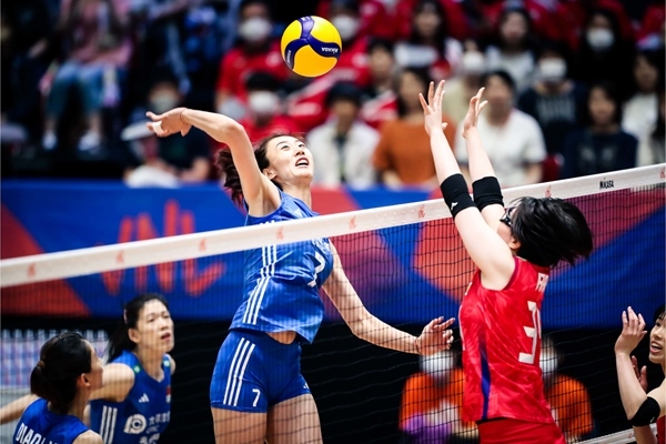 王媛媛扣球。圖片來源：國際排聯(lián)