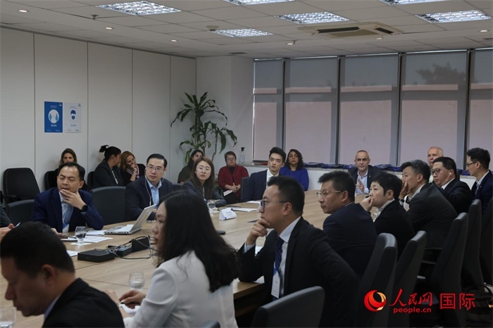 與會代表參與座談交流。（人民網(wǎng)記者 時(shí)元皓攝）