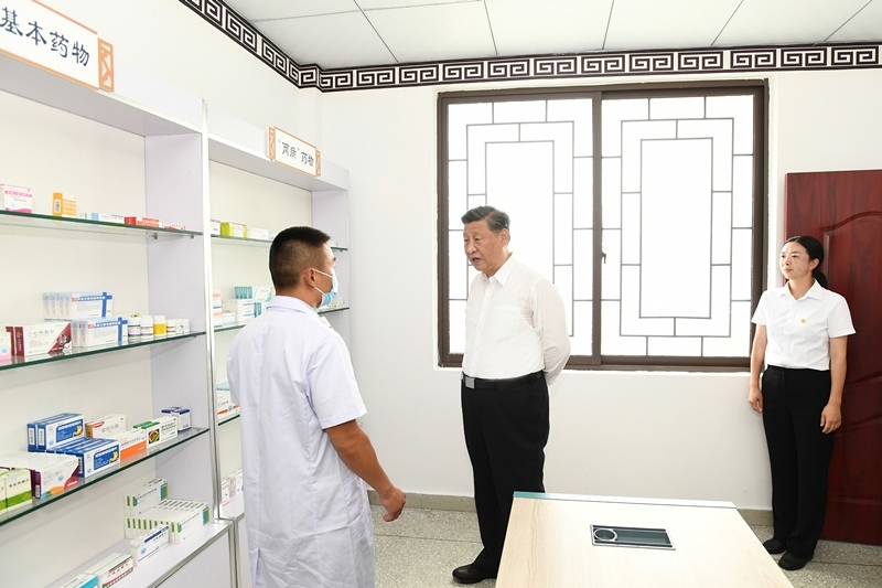 2022年6月8日，習近平總書記在四川眉山東坡區(qū)太和鎮(zhèn)永豐村考察。