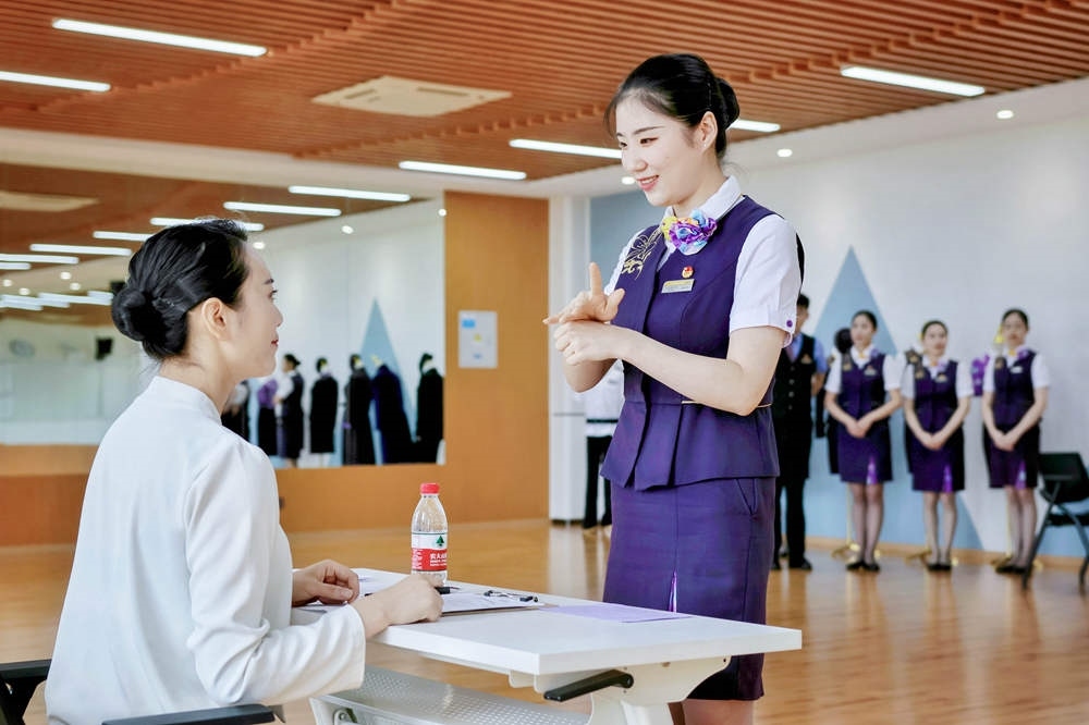 手語培訓(xùn)與考核。