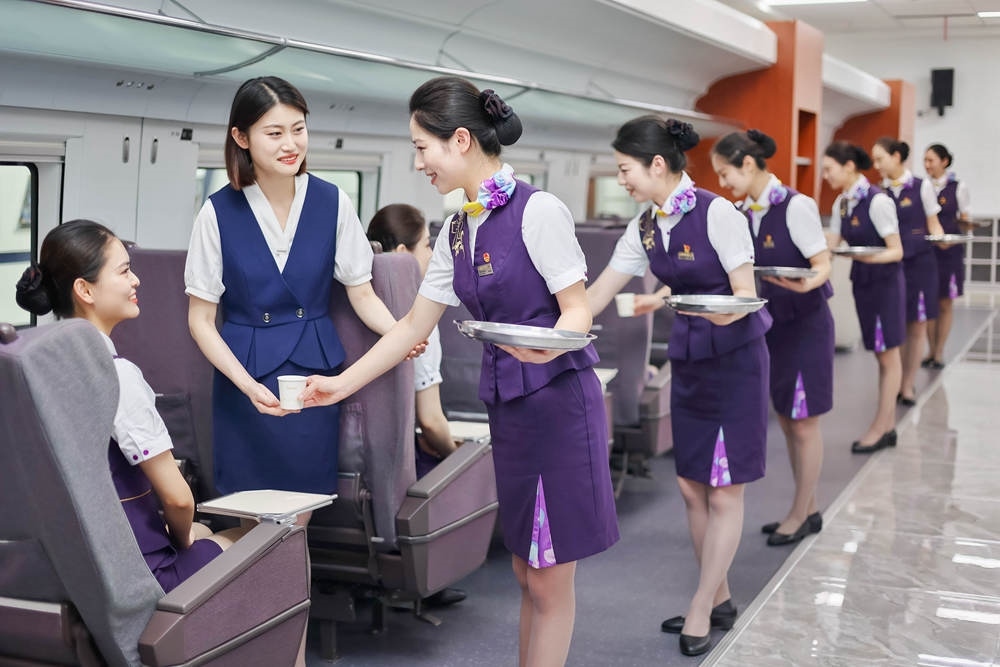 形象儀態(tài)塑造。