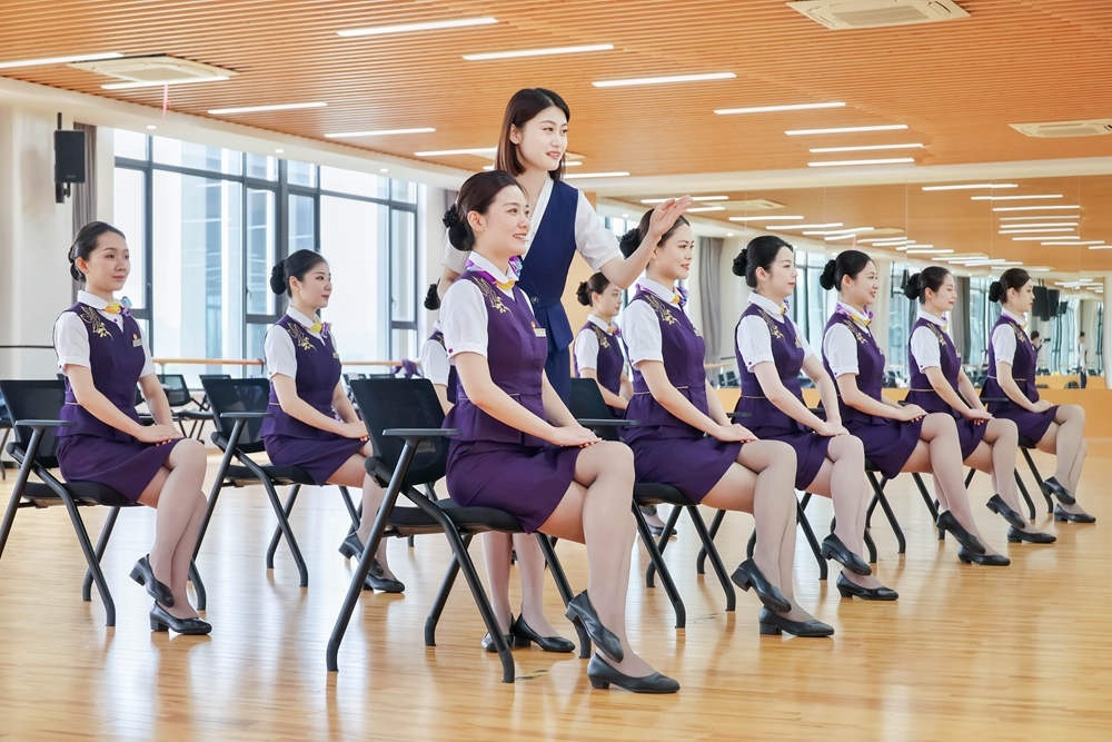 形象儀態(tài)塑造。