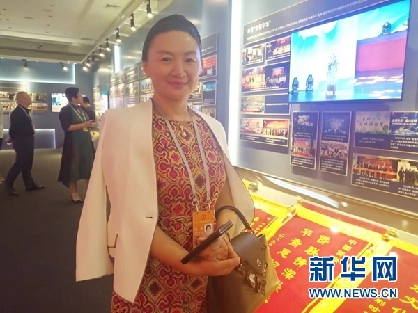 英國(guó)川商聯(lián)合總會(huì)會(huì)長(zhǎng)宋汶栗。新華網(wǎng)記者 侯強(qiáng) 攝