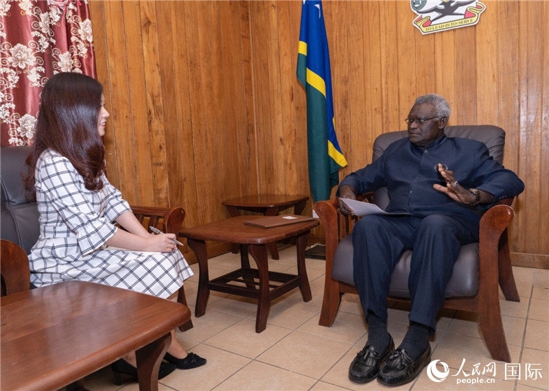 2023年9月14日，所羅門群島總理梅納西·索加瓦雷在首都霍尼亞拉接受人民網(wǎng)記者專訪。人民網(wǎng) 賀吉攝