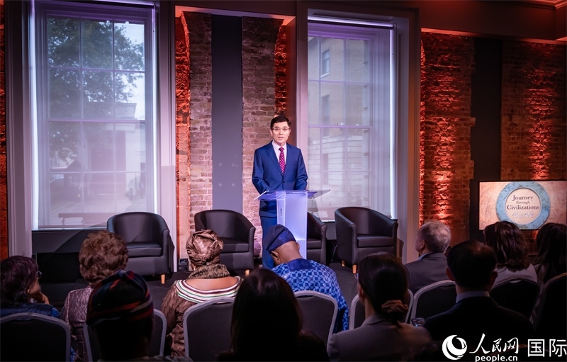 中國駐英國使館臨時(shí)代辦楊曉光致辭。人民網(wǎng) 郭錦標(biāo)攝