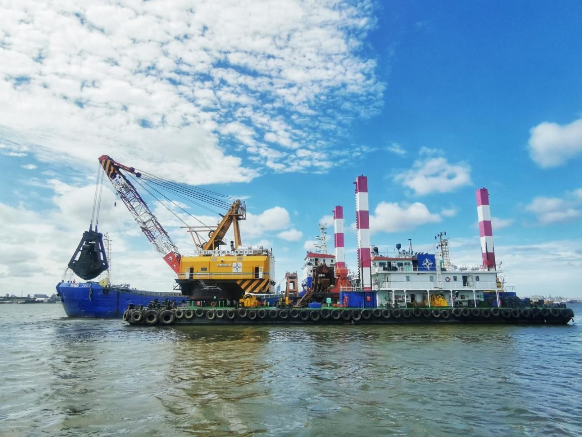 烏拉圭蒙得維的亞Capurro漁港船塢區(qū)域疏浚工程施工照片。受訪者供圖