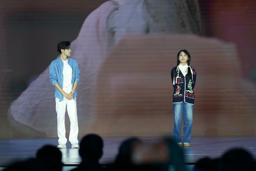 煎餅果仔（演員張家?。?、夏天妹妹（演員楊茜云）