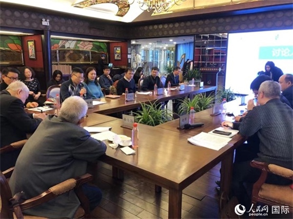 與會(huì)專家學(xué)者就拉美局勢和中拉關(guān)系展開討論。人民網(wǎng)記者 趙健攝