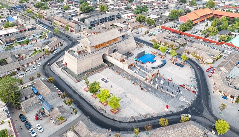 2022年9月8日，航拍河北正定古城陽和樓與正定歷史文化街。