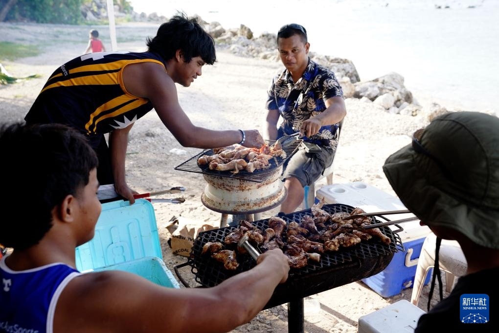 1月20日，當(dāng)?shù)厝嗽阼敽＿厽?。新華社記者 王申 攝