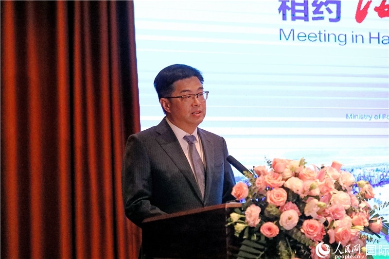 海南省人民政府副省長陳懷宇在宣介會上致辭。人民網(wǎng)記者趙益普攝