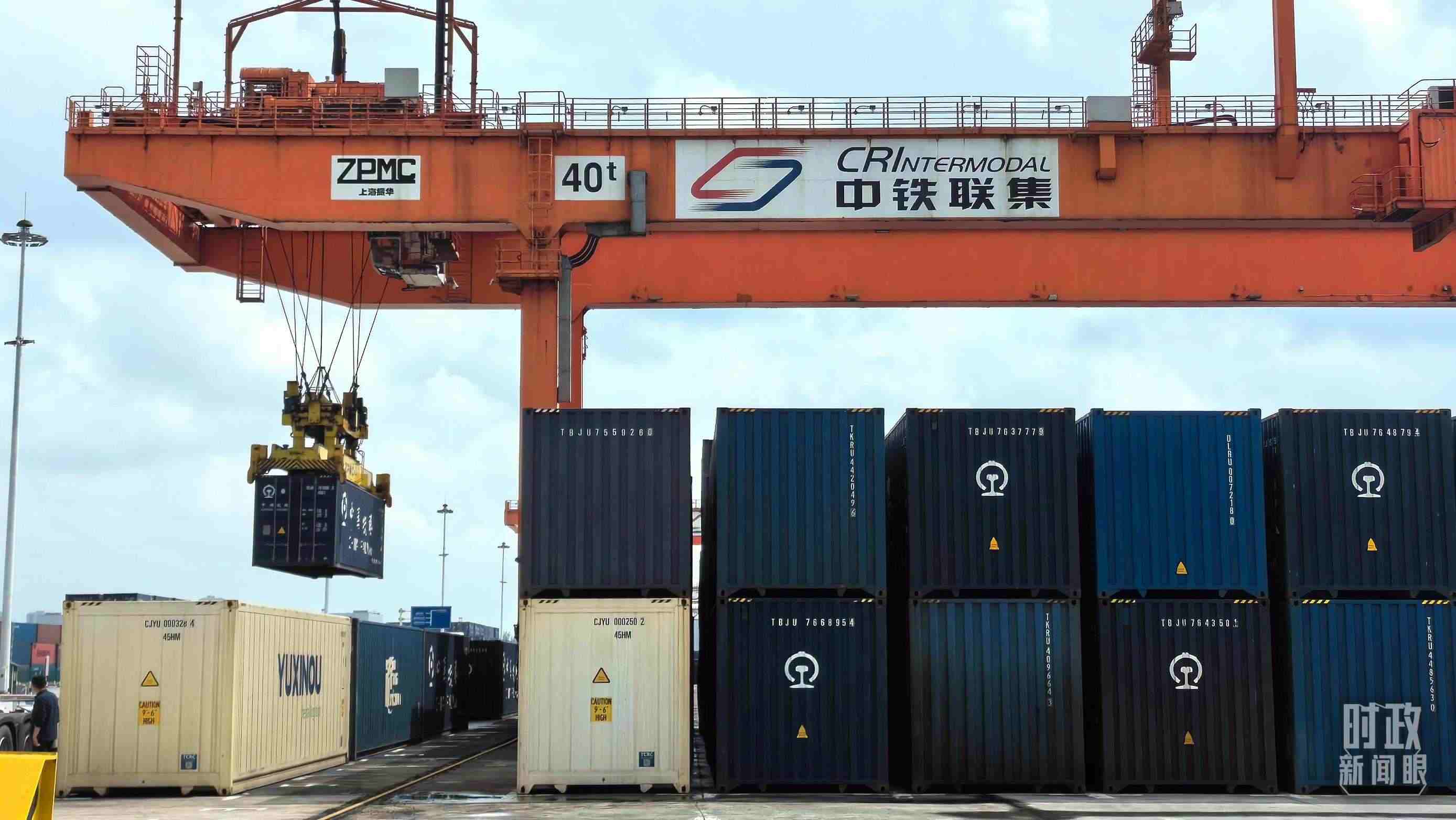 △重慶國際物流樞紐園區(qū)。（總臺央視記者趙化拍攝）