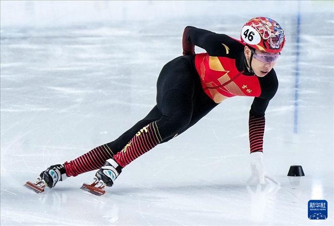 2024年2月18日，第十四屆全國冬季運動會短道速滑（公開組）男子1000米決賽，孫龍奪得冠軍，圖為吉林隊選手孫龍在比賽中。新華社記者 李博 攝