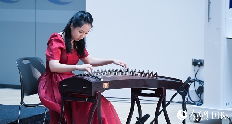 中英/北愛教育合作論壇現(xiàn)場(chǎng)。