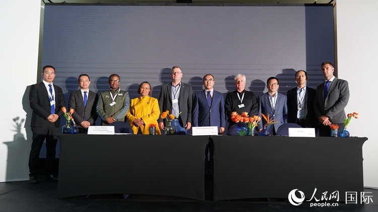 嘉賓合影。人民網(wǎng) 張茜攝