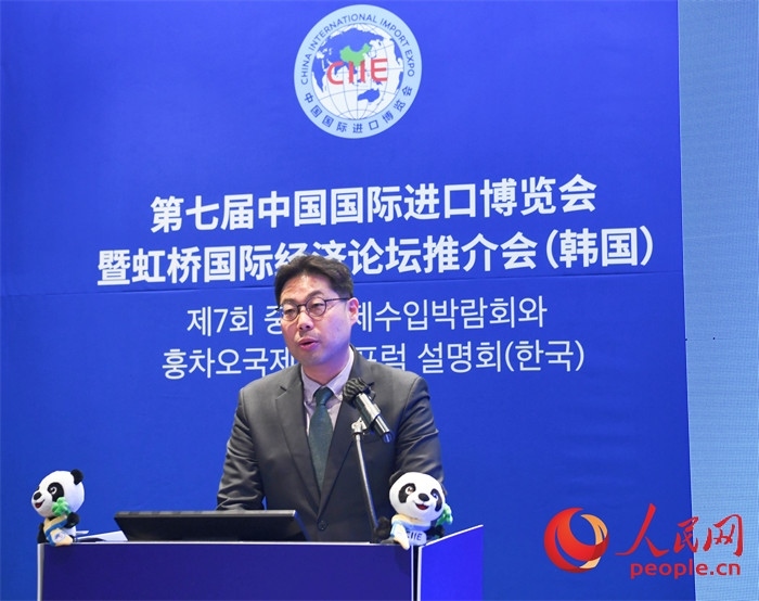 三養(yǎng)方圓集團(tuán)副社長(zhǎng)韓世爀發(fā)言。 人民網(wǎng) 程安康攝