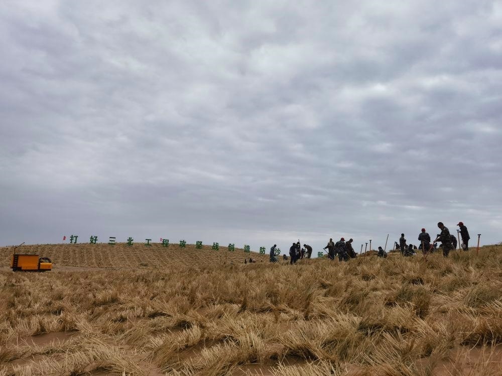 △2023年9月23日，河西走廊—塔克拉瑪干沙漠邊緣阻擊戰(zhàn)在甘肅武威市民勤縣正式啟動。