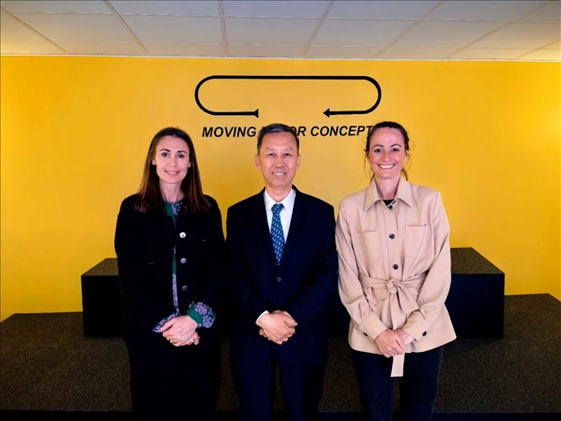 中國(guó)駐瑞典大使崔愛民應(yīng)邀參訪瑞典牧夫樂公司。中國(guó)駐瑞典大使館供圖