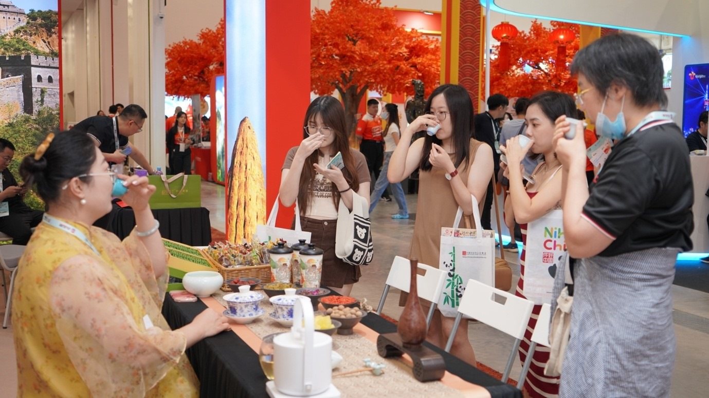 寧夏非遺八寶茶互動展示。 吉隆坡中國文化中心供圖