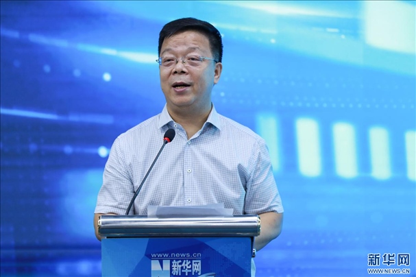 新華網(wǎng)黨委常委、董事、副總裁劉加文致辭