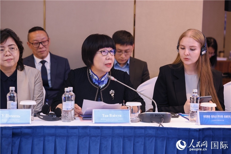 人民網(wǎng)監(jiān)事會主席唐維紅在發(fā)布儀式上致辭。人民網(wǎng)記者任皓宇 攝