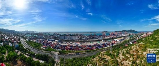 這是6月26日拍攝的中哈連云港物流合作基地（無人機(jī)照片）。新華社記者 季春鵬 攝