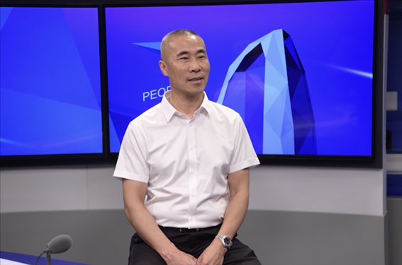 福建省晉江市工商聯(lián)黨組成員王建回。人民網(wǎng)記者 王曉嘯攝