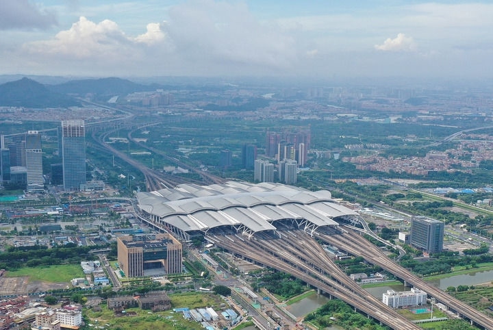 這是2024年6月23日拍攝的廣州南站（無人機照片）。新華社記者 劉大偉 攝