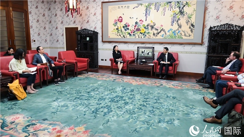 中外媒體吹風會現(xiàn)場。 人民網(wǎng) 郭錦標攝