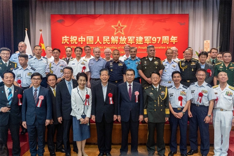 到場(chǎng)嘉賓合影。中國(guó)駐日本大使館供圖