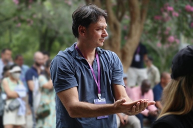 意大利逆流外交網(wǎng)站總編輯亞歷山大·比安奇學習青城太極。（李佩藺 攝）