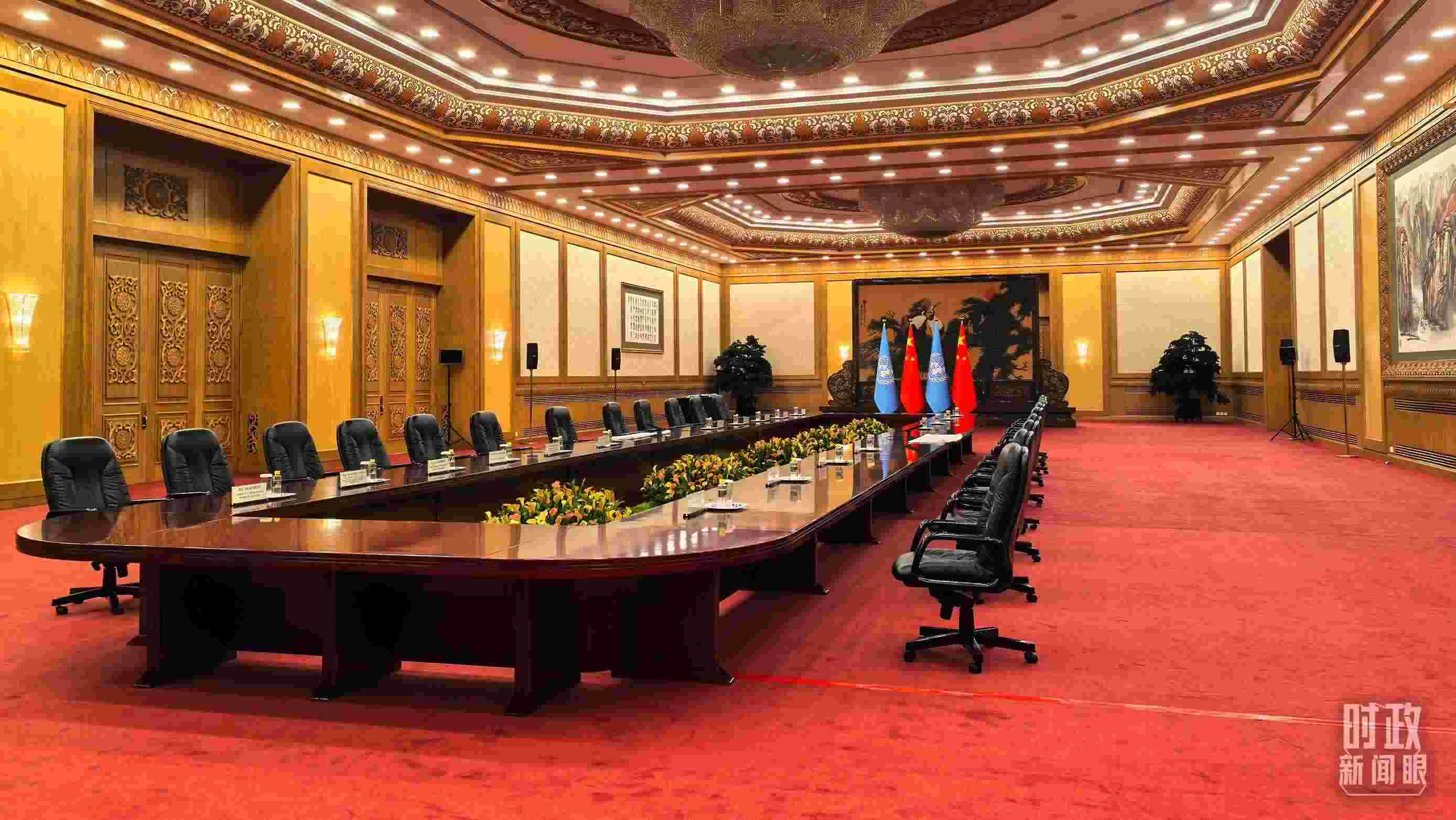  △同聯(lián)合國秘書長古特雷斯的會見會場，這是開始前的場景。（總臺央視記者劉瑞琳拍攝）