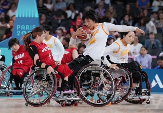 巴黎殘奧會｜“撞車、摔倒，我們都習(xí)慣了”