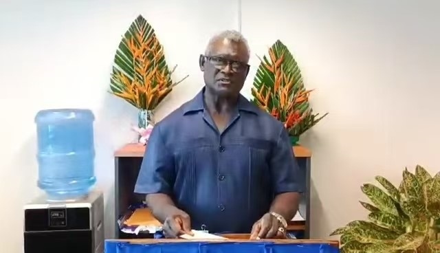 所羅門群島前總理、現(xiàn)任財政與國庫部長梅納西·索加瓦雷以視頻形式向論壇致辭（主辦方供圖）