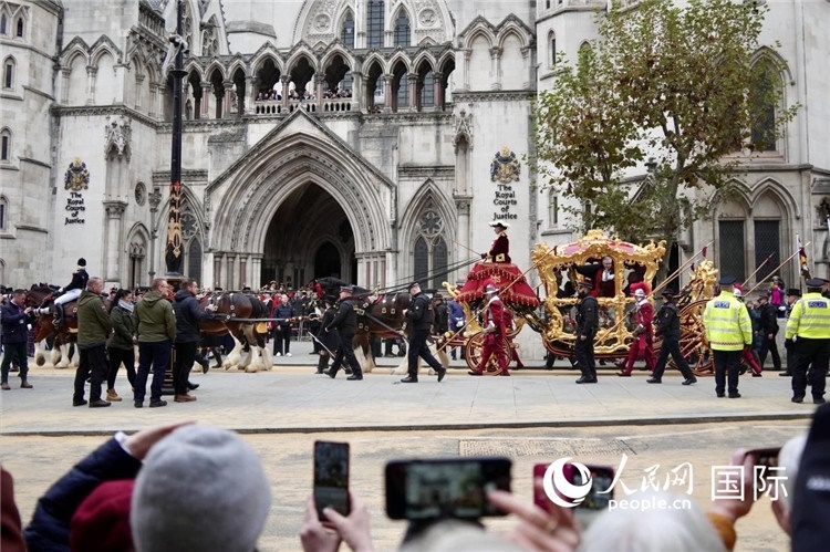 2024倫敦金融城市長(zhǎng)就職巡游現(xiàn)場(chǎng)。吳若鳴攝