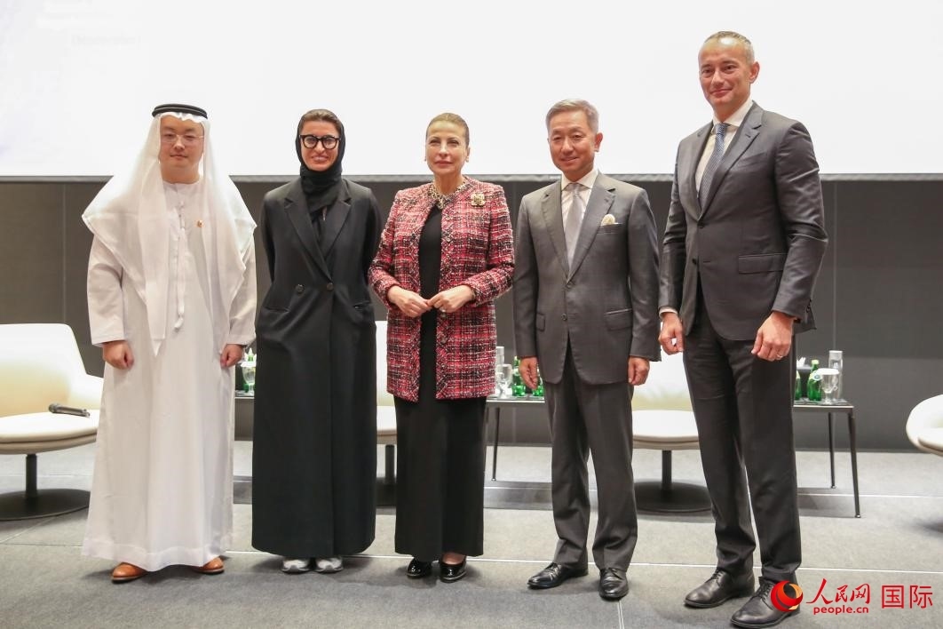 部分與會嘉賓合影。人民網(wǎng) 塔里克·易卜拉欣攝