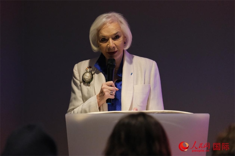 聯(lián)合國(guó)世界旅游組織特別顧問瑪麗-皮埃爾·布歇·奧利耶致辭（人民網(wǎng)記者于超凡 攝）