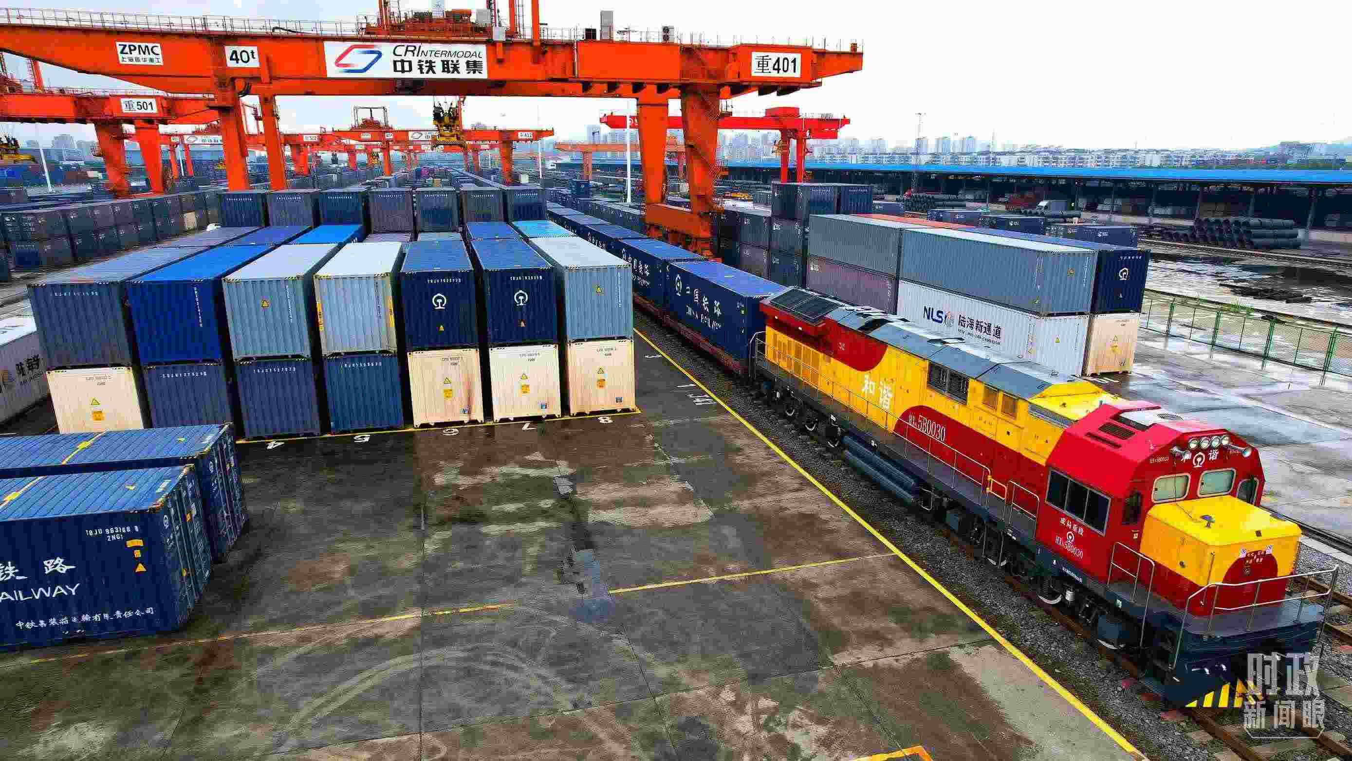 △重慶國際物流樞紐園區(qū)。（總臺(tái)記者劉雨拍攝）