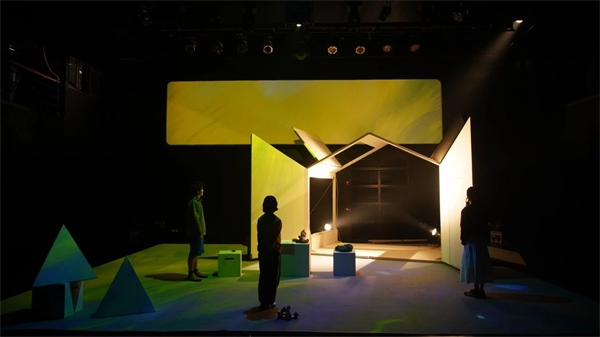 《又一道光芒》劇照。中國國家話劇院供圖