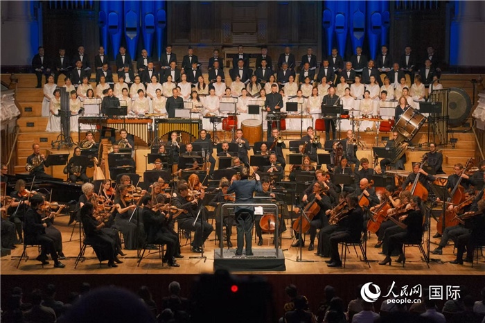 奧克蘭市政廳《空海》交響曲演出現(xiàn)場。張波若攝