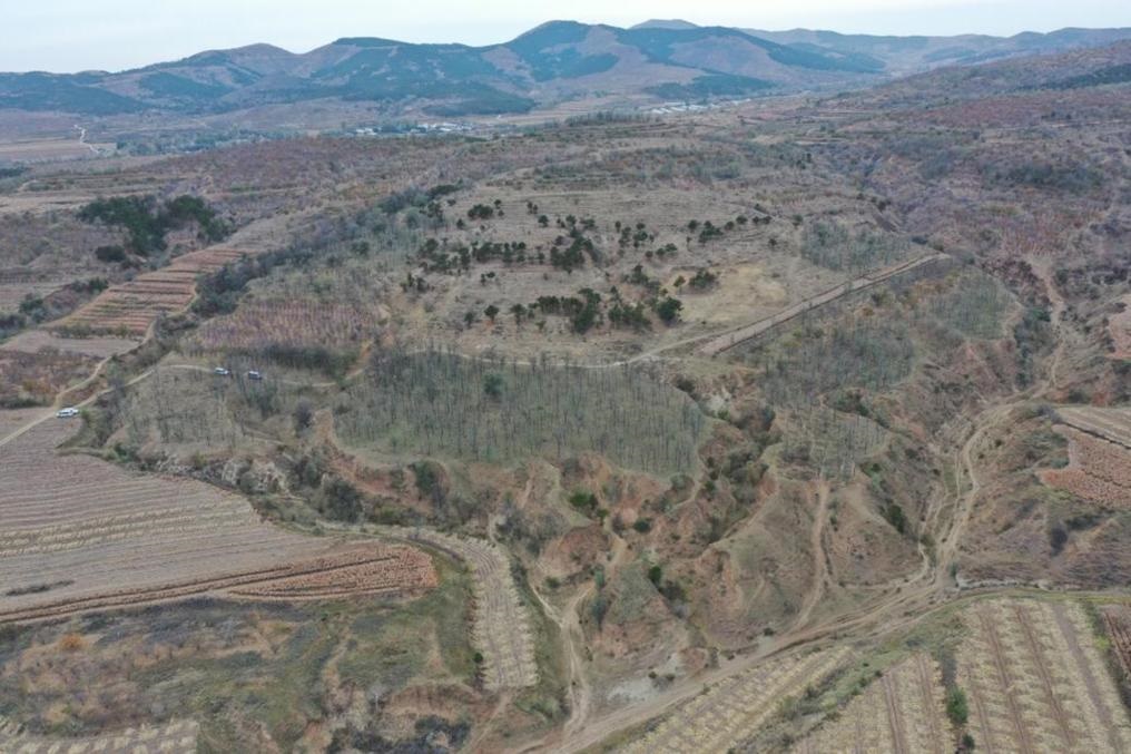 朝陽凌源無白丁遺址群(2024年11月23日攝)。新華社發(fā)(遼寧省文物考古研究院供圖)