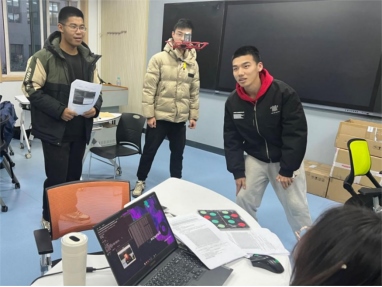 智能無人系統(tǒng)“做中悟”高階項目式課程。校方供圖