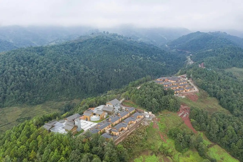 2020年10月13日拍攝的三河村新村聚居點(diǎn)。 