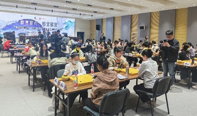 比賽現(xiàn)場(chǎng)。人民網(wǎng)記者 李乃妍攝